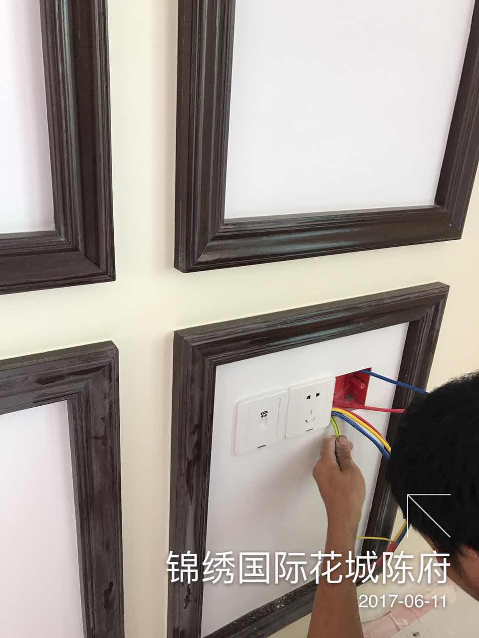 152830wrcr77cu121qx1zu.jpg